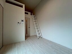 スカイフラット姫島 2階1Kのリビング/ダイニング