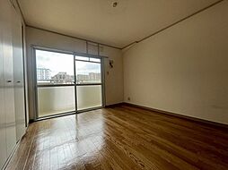 ロイヤルコート 3階2DKのリビング/ダイニング