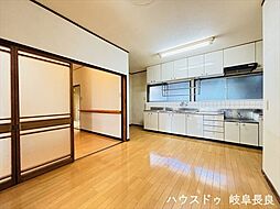 岐阜市御望:ダイニング