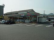 セブンイレブン福山東深津3丁目店（コンビニ）まで857ｍ