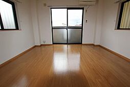 ロジュマン・グラース 1階1Kのリビング/ダイニング