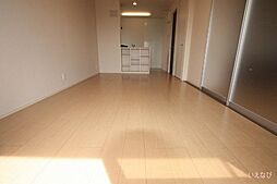 サフラン 2階1LDKのリビング/ダイニング