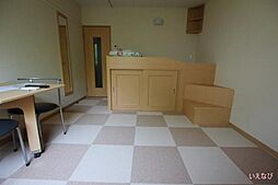 レオパレスまつおか 2階1Kのリビング/ダイニング