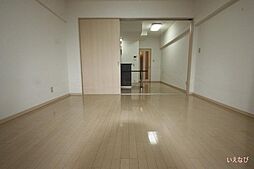 フラットリア春日 4階1DKのリビング/ダイニング