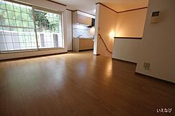 ロイヤルコート春日B 2階2LDKのリビング/ダイニング