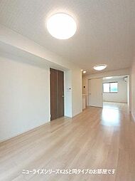 カーサ・ラッフィナートII　B 1階1LDKのリビング/ダイニング