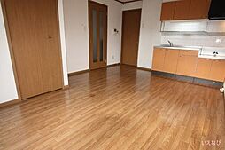 クレストール来山B 2階2LDKのリビング/ダイニング