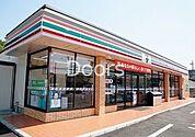 セブンイレブン岡山奥田店 287m