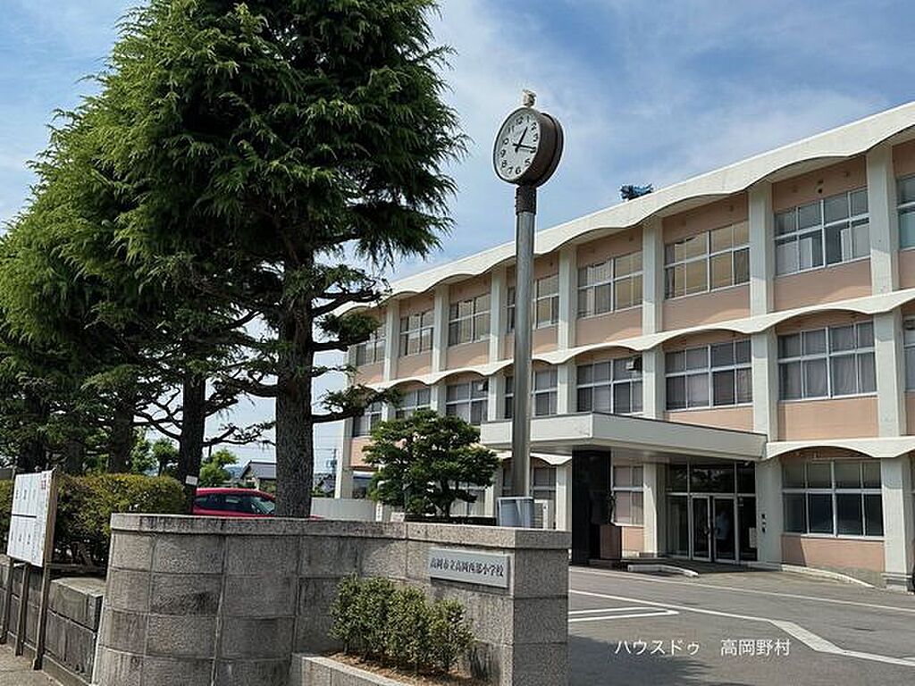 detached 富山県高岡市横田町2丁目