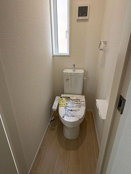 トイレを拡大表示
