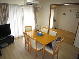 はなみずきコート嵐山松尾II番館 3LDKのリビング/ダイニング