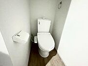 清潔感にこだわったトイレは、家全体の印象まで変えてくれる。小さな空間だからこそ、大きなこだわりを