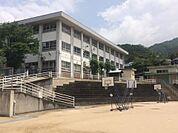小学校 3700m 瀬野小学校