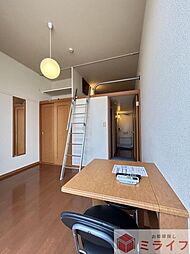 レオパレス生野 1階1Kのリビング/ダイニング