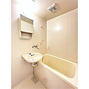 バス・トイレ別で快適な水回り