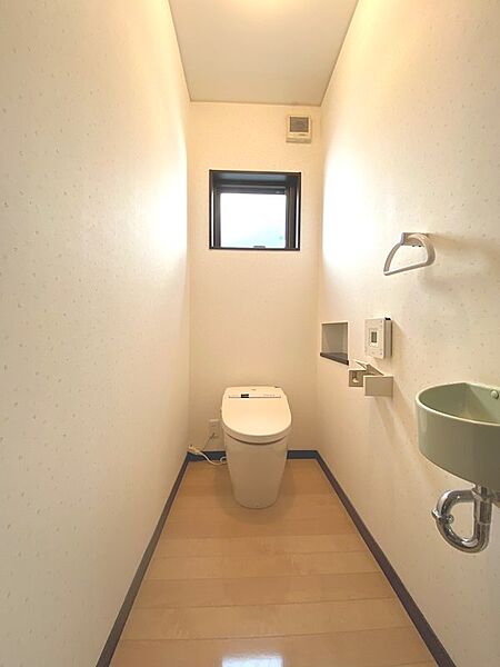 トイレを拡大表示