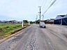 外観：現地（2026年9月15日）撮影。市街化調整区域にしては広々とした前面道路。幅員６ｍ超えです。