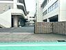 周辺：つつじが丘小学校まで　569m　徒歩約8分