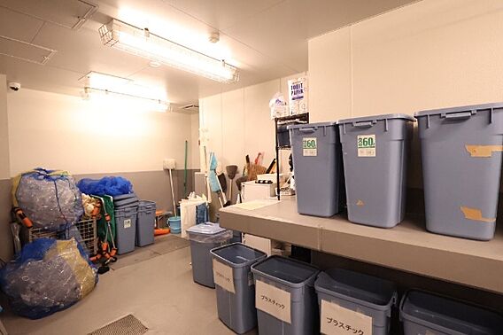 ☆ゴミ出しは2...