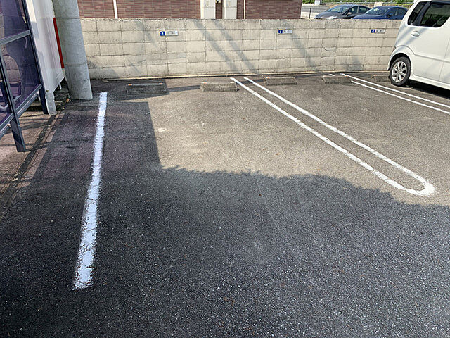 6 / 11
