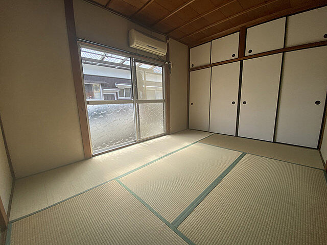 寝室