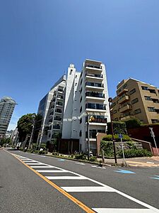 外観:まさにヴィンテージ。存在感のある外観です! 外観:まさにヴィンテージ。存在感のある外観です!