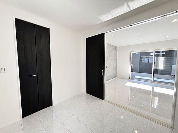 洋室を拡大表示