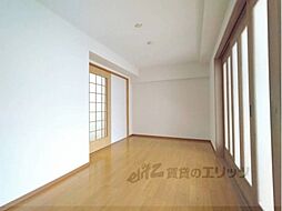 楠本第二ビル 2階1LDKのリビング/ダイニング