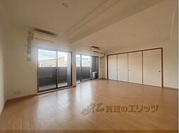 エスリード高田市駅南 201 2階3LDKのリビング/ダイニング