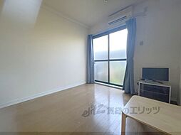 レオパレスＮｉｓｈｉｄａ 107 1階2LDKのリビング/ダイニング