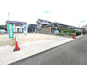 前面道路からＣ区画を撮影しました