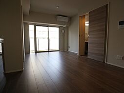 ベイサイドヒルズ関内 403 4階1LDKのリビング/ダイニング