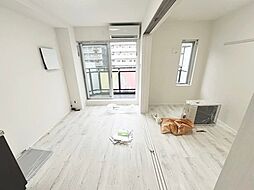 b’CASA横浜セントラル 202 2階1LDKのリビング/ダイニング