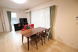 東京メトロ千代田線 千駄木駅 徒歩15分の賃貸マンション 1階1LDKのリビング/ダイニング