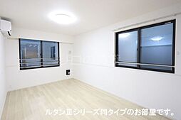 グランメゾンＮ 2階2LDKのリビング/ダイニング