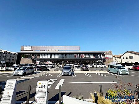業務スーパーTAKENOKO高槻店 510m