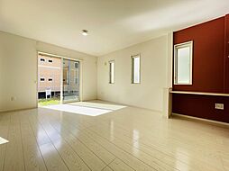 前橋市川原町２丁目　中古住宅 4LDKのリビング/ダイニング