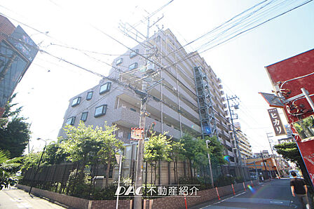 商業施設、コンビニ、病院など生活利便施設が徒歩圏内に充実するロケーション!