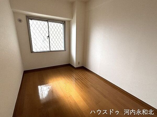 寝室を拡大表示