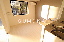 JR津山線 法界院駅 徒歩8分の賃貸アパート 2階1LDKのリビング/ダイニング