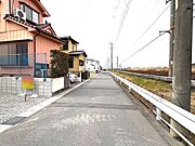 北側前面道路