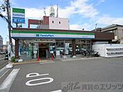ファミリーマート　正雀3丁目店 徒歩6分。 430m