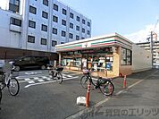 セブンイレブンJR茨木駅西店 徒歩12分。 920m