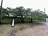周辺：黒岩ちびっ子広場県道182号線沿いにある、小さな広場です。遊具：滑り台、鉄棒、ブランコトイレ：なし駐車場：なし 900m