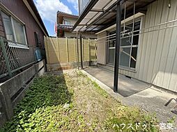 一宮市大和町苅安賀字薬師堂:庭