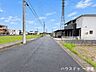 外観：≪南側西向き　幅約8.5ｍ≫広々としていて、街並みが開放的で圧迫感がありません。