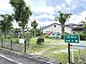 周辺：美里ケ丘3号公園住宅街の中にある公園。遊具は滑り台、パンダのスプリング遊具があります。 410m