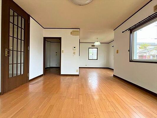 リビング/ダイニング 鈴鹿市寺家2丁目　中古一戸建て