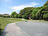 周辺：貝がら谷公園　緑豊かな公園で、滑り台があります。日当りもよく、日光浴も楽しめそうです。 1630m