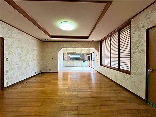 リビング/ダイニング 桑名市筒尾7丁目 中古一戸建て